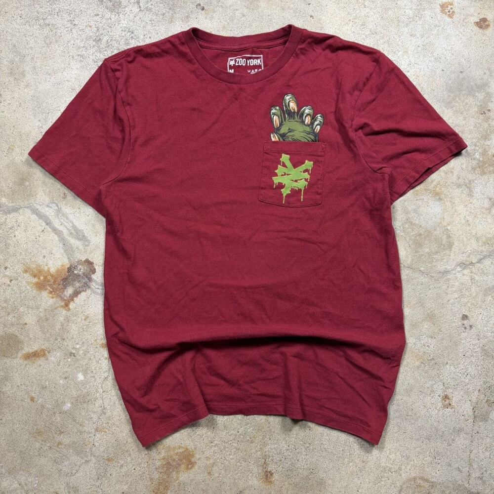VTG Y2K Red Zoo York Zombie Shirt Size M